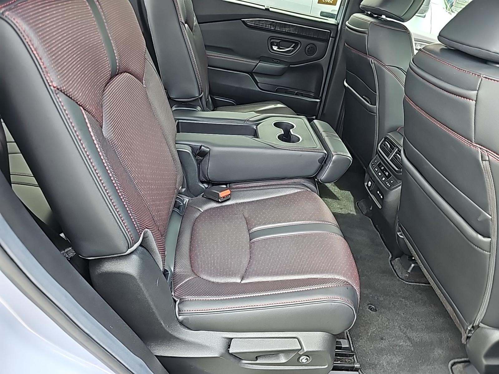 2025 Honda Pilot Black Edition AWD