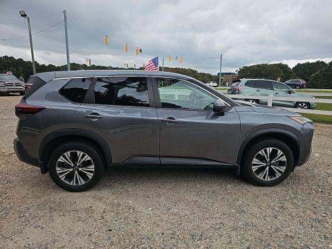 2022 Nissan Rogue SV FWD