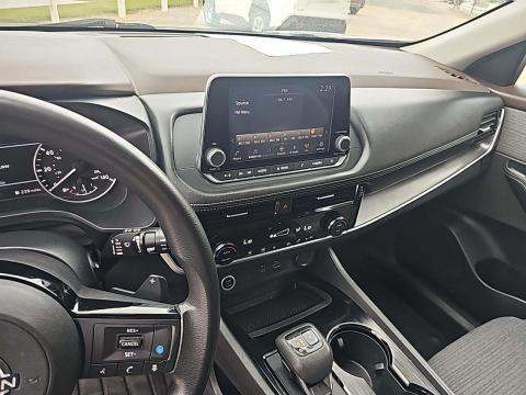 2022 Nissan Rogue SV FWD