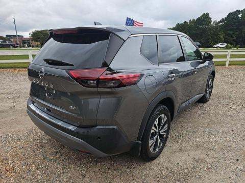 2022 Nissan Rogue SV FWD