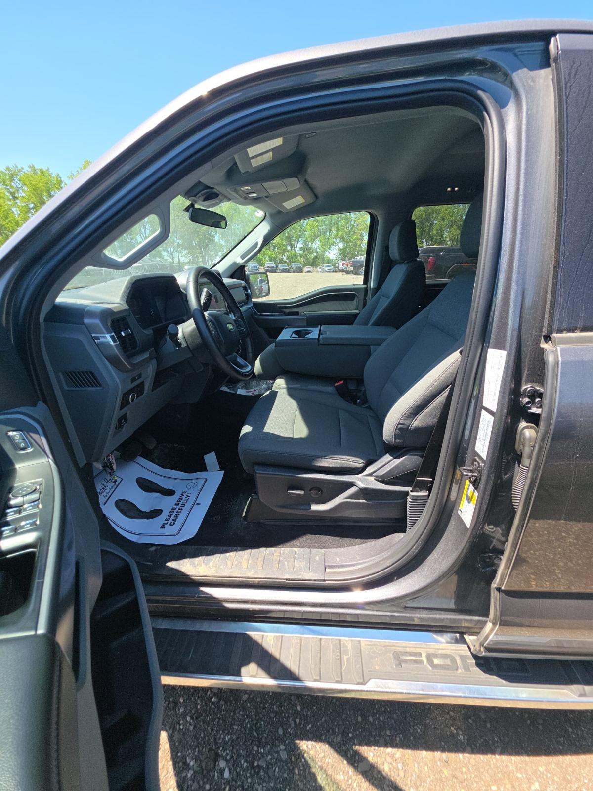 2025 Ford F-150 XLT AWD