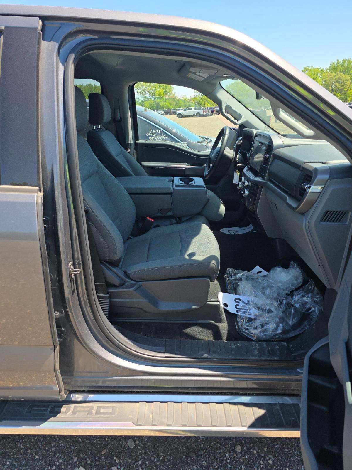 2025 Ford F-150 XLT AWD