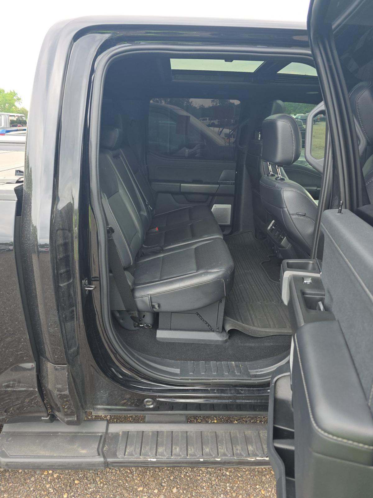 2024 Ford F-150 Hybrid Lariat AWD