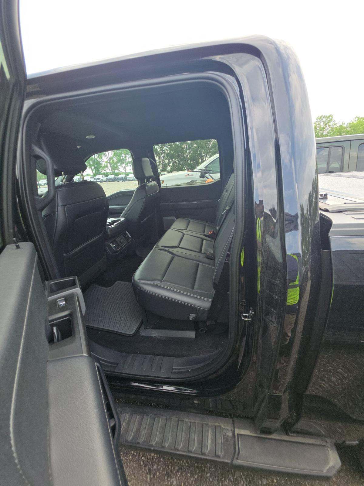 2024 Ford F-150 Hybrid Lariat AWD