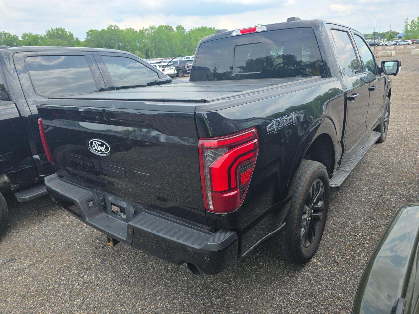 2024 Ford F-150 Hybrid Lariat AWD