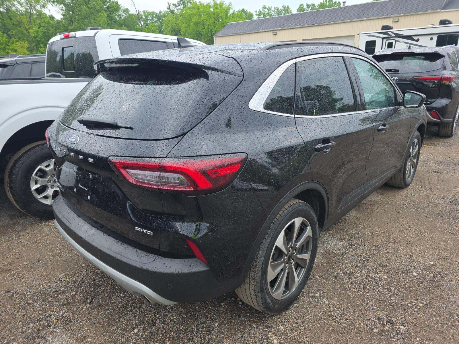 FORD ESCAPE - 3
