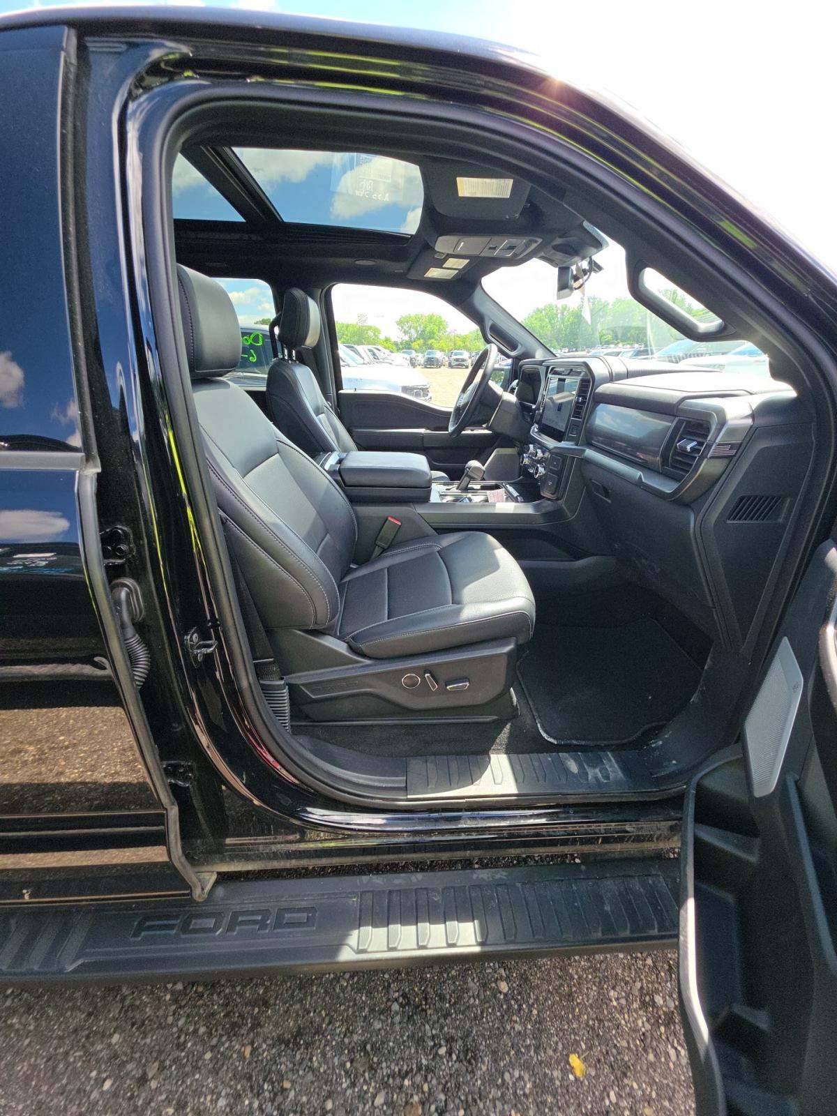 2025 Ford F-150 Hybrid Lariat AWD