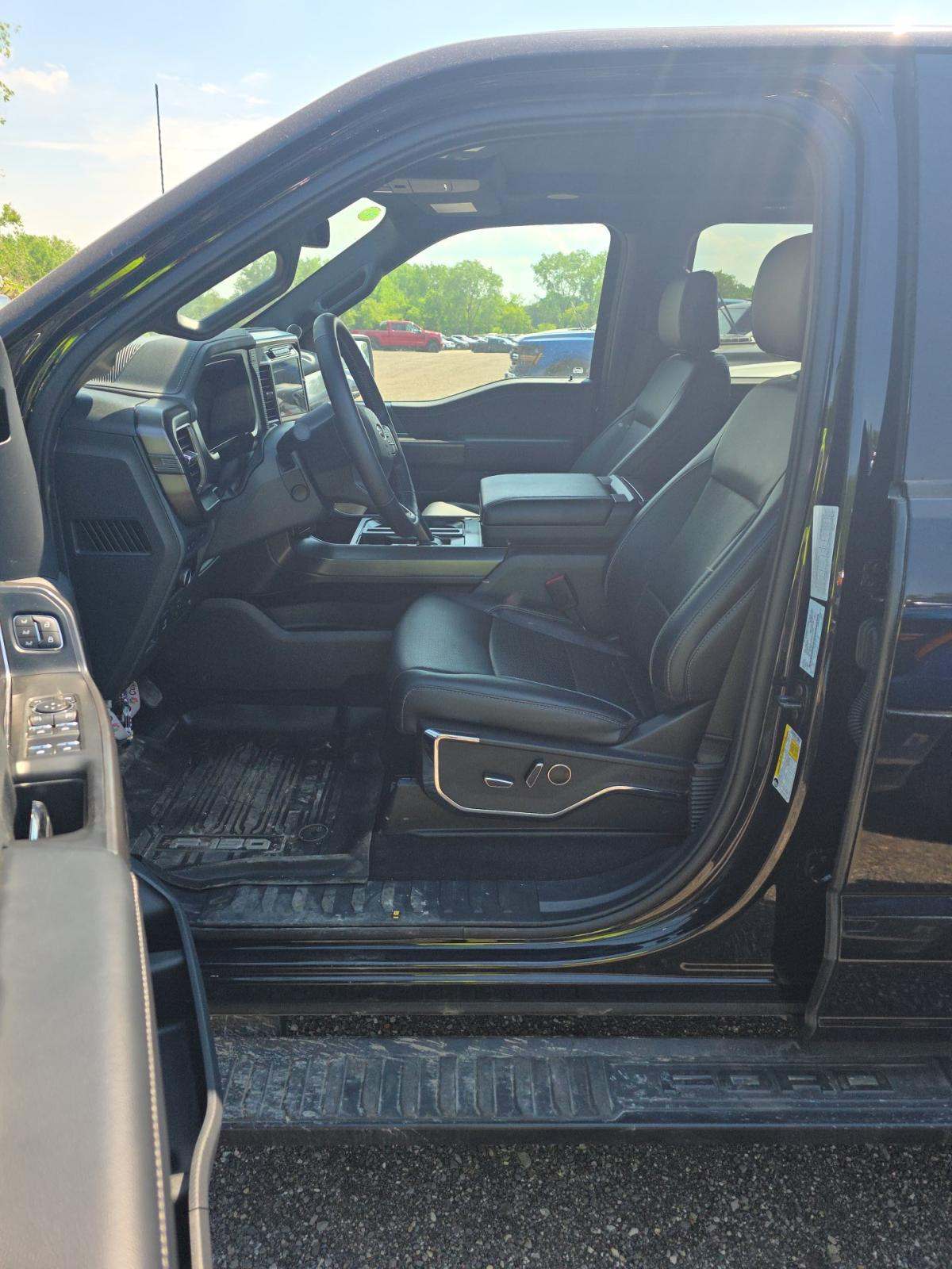 2024 Ford F-150 Hybrid Lariat AWD