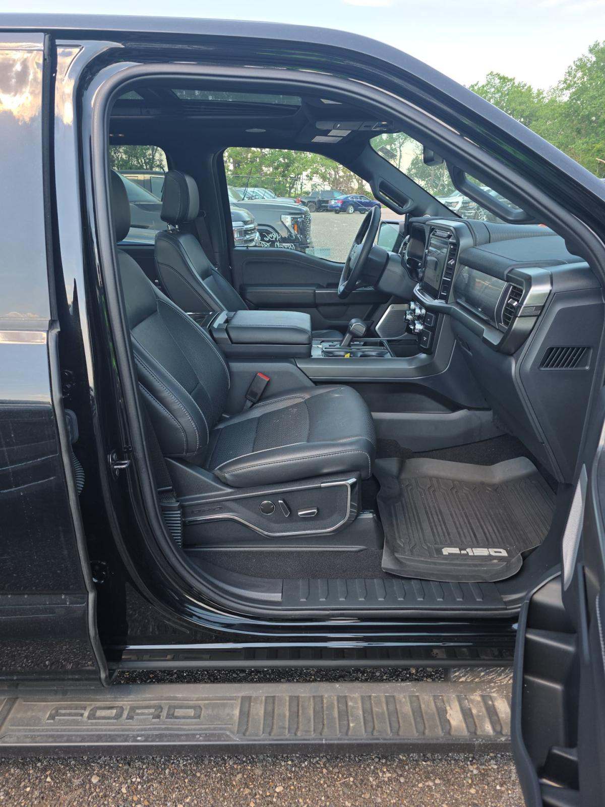 2024 Ford F-150 Hybrid Lariat AWD
