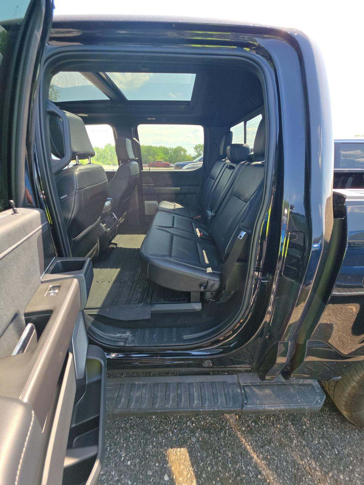 2024 Ford F-150 Hybrid Lariat AWD