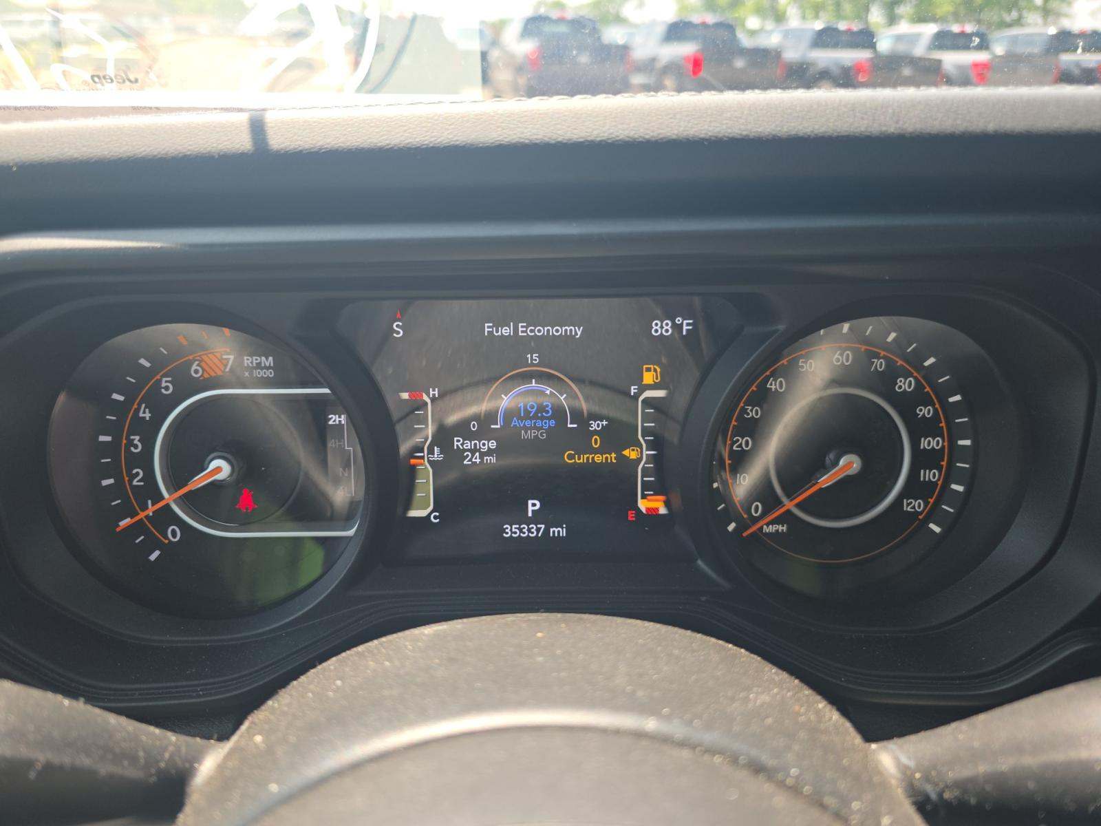 2024 Jeep Wrangler Sahara AWD