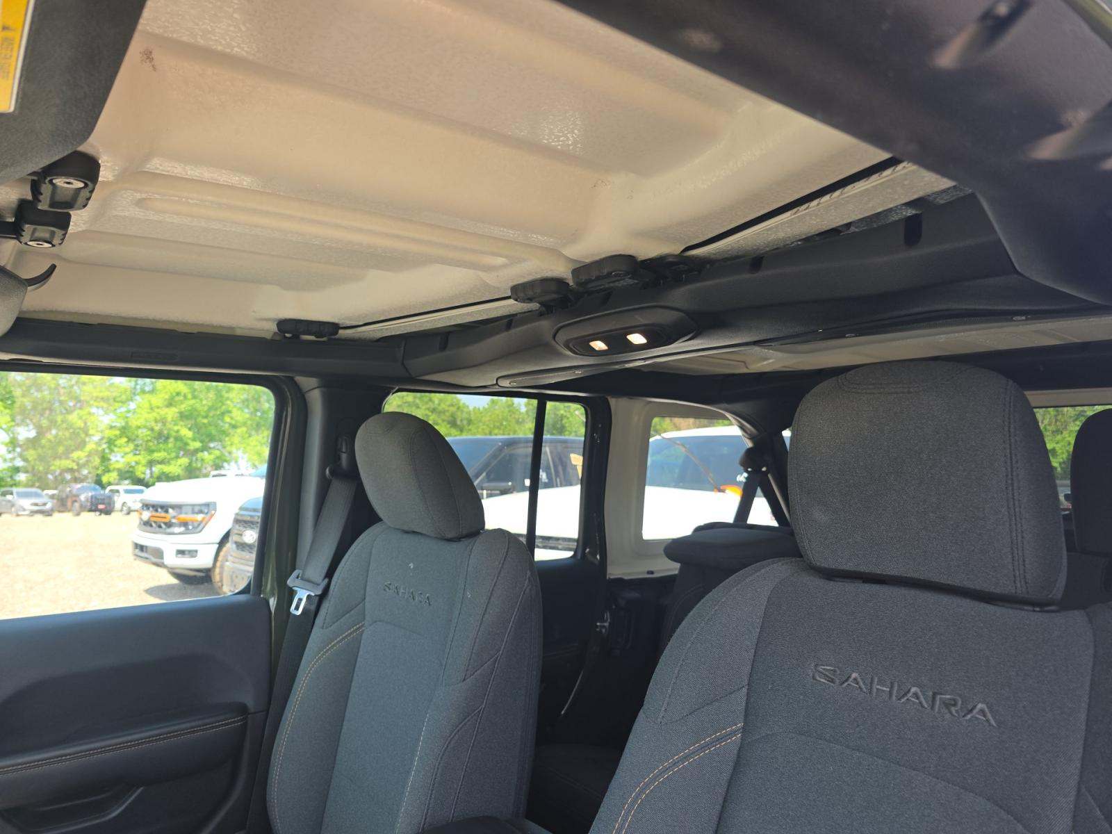 2024 Jeep Wrangler Sahara AWD