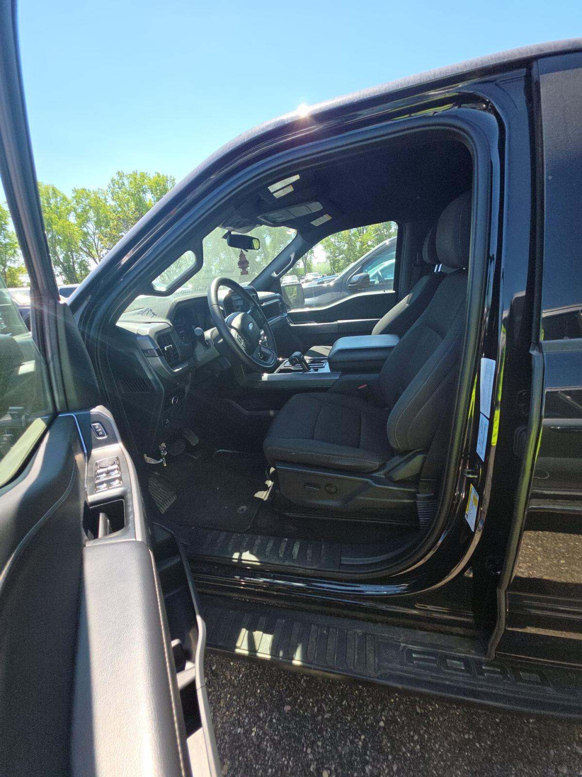 2025 Ford F-150 XLT AWD