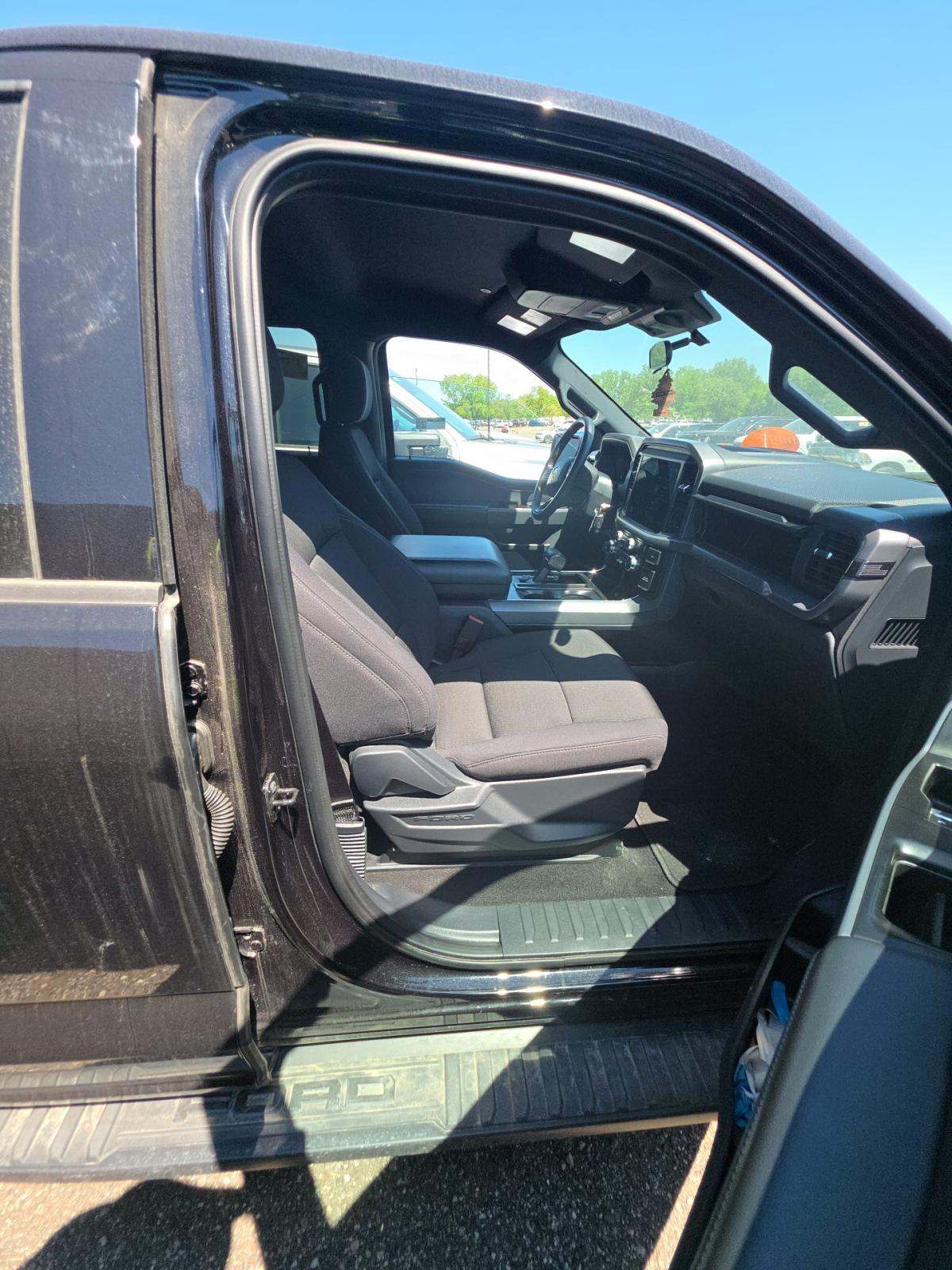 2025 Ford F-150 XLT AWD