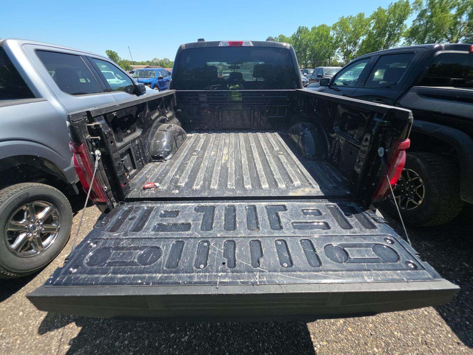 2025 Ford F-150 XLT AWD