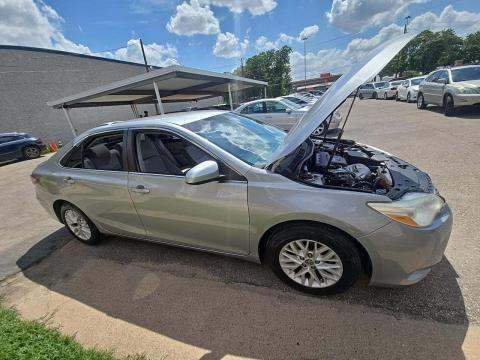 2016 Toyota Camry LE FWD