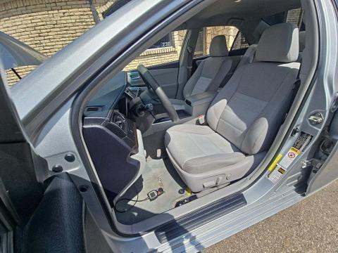 2016 Toyota Camry LE FWD
