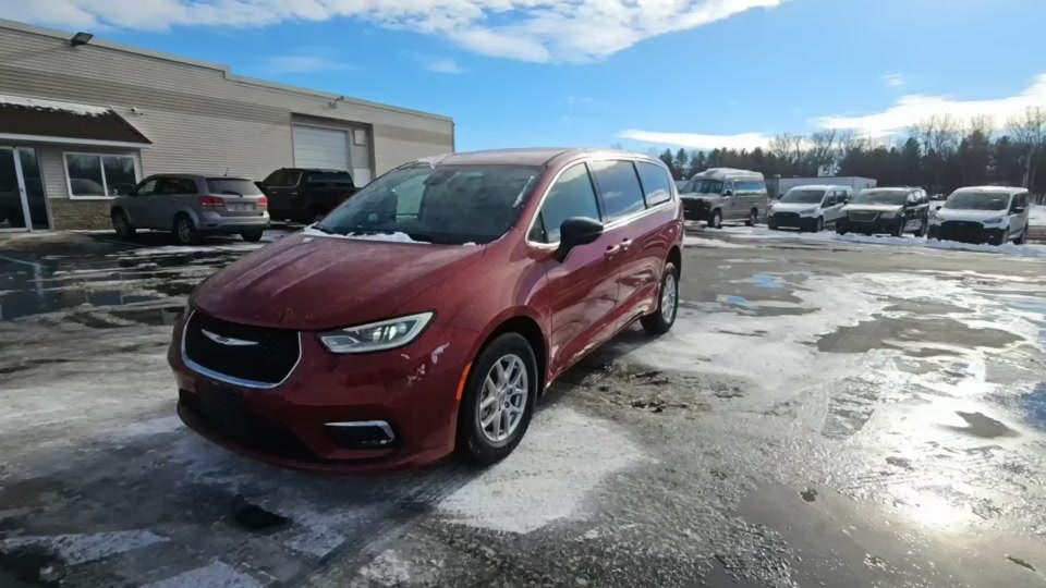 2024 Chrysler Pacifica Touring L 121.6