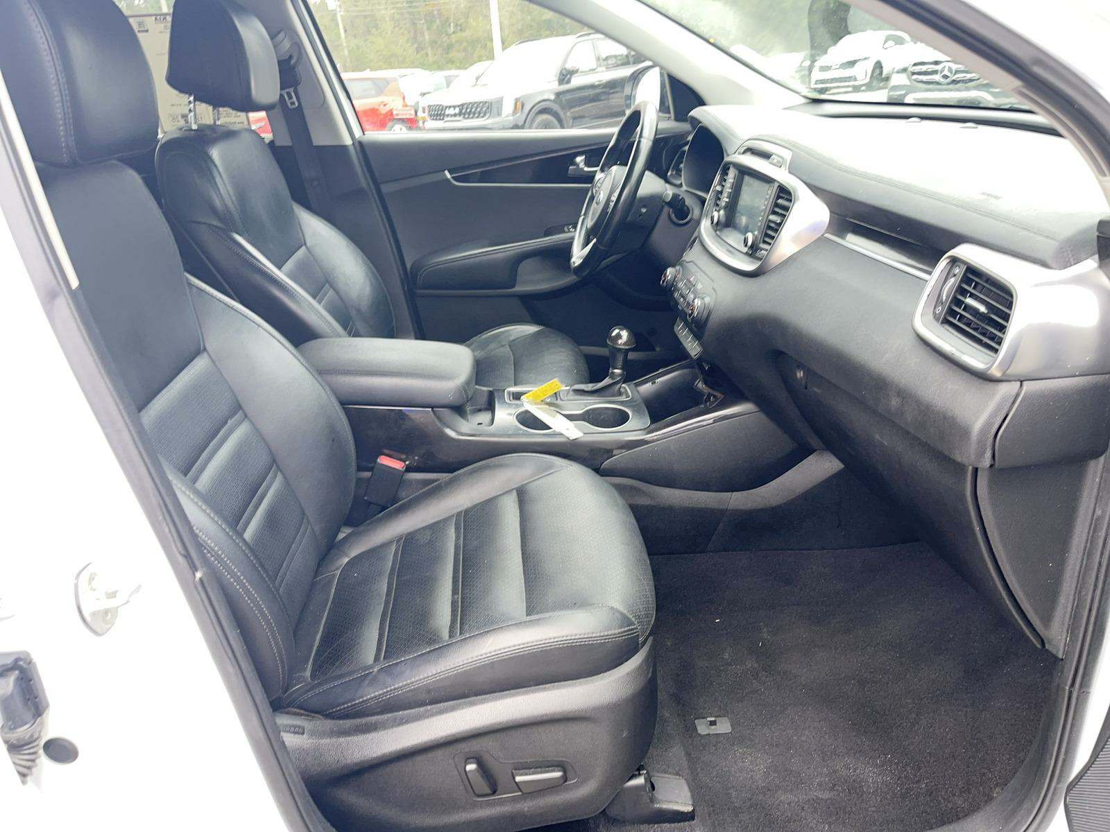 2017 Kia Sorento EX V6 FWD