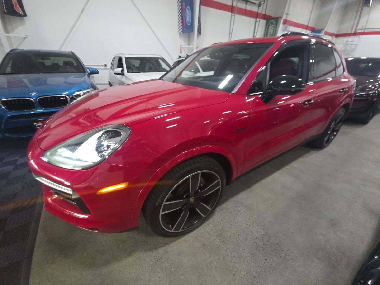 2022 Porsche Cayenne E-Hybrid AWD