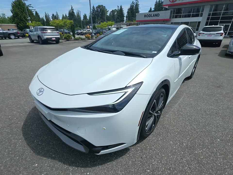 2024 Toyota Prius XLE FWD