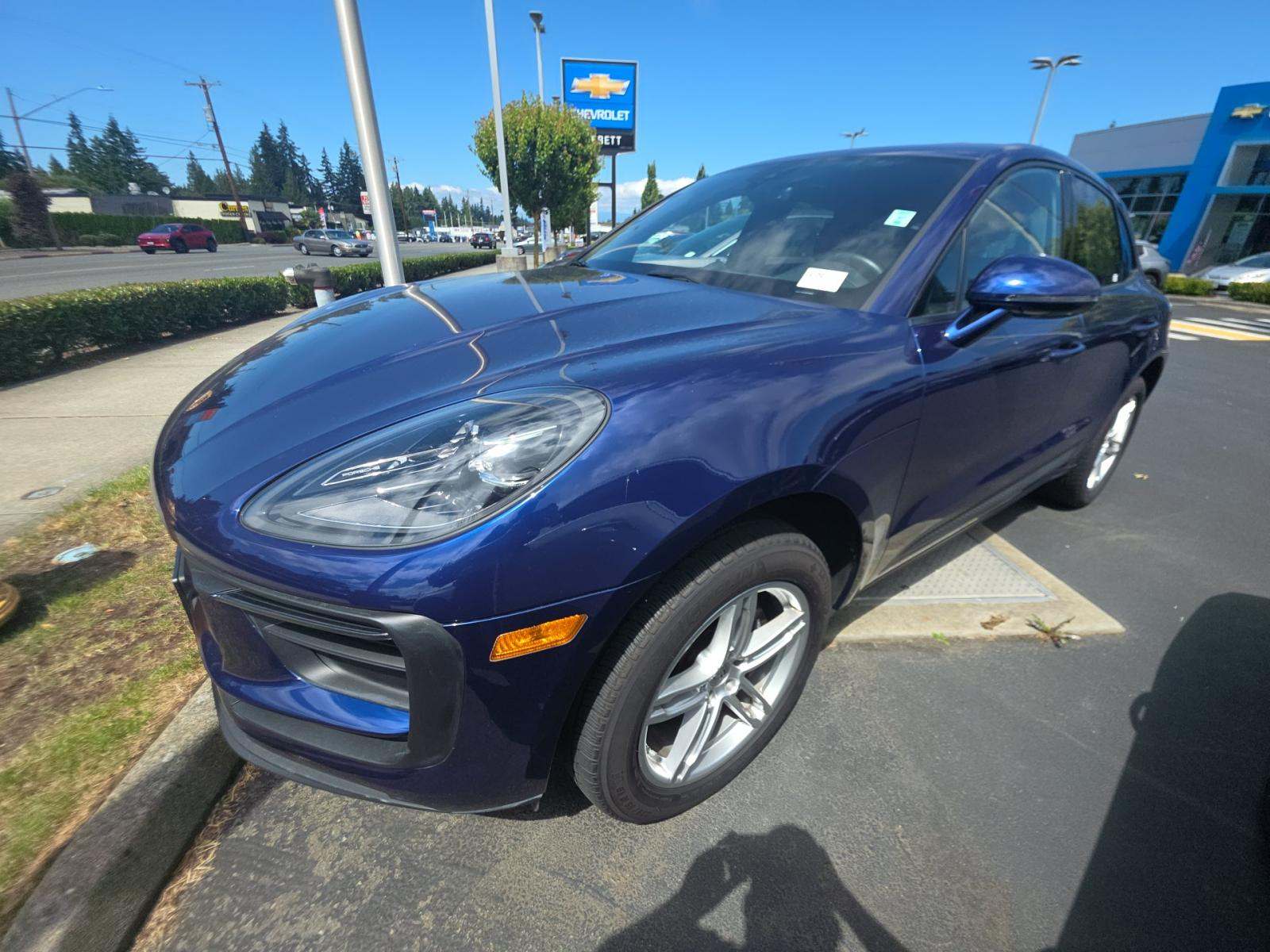 2024 Porsche Macan Base AWD