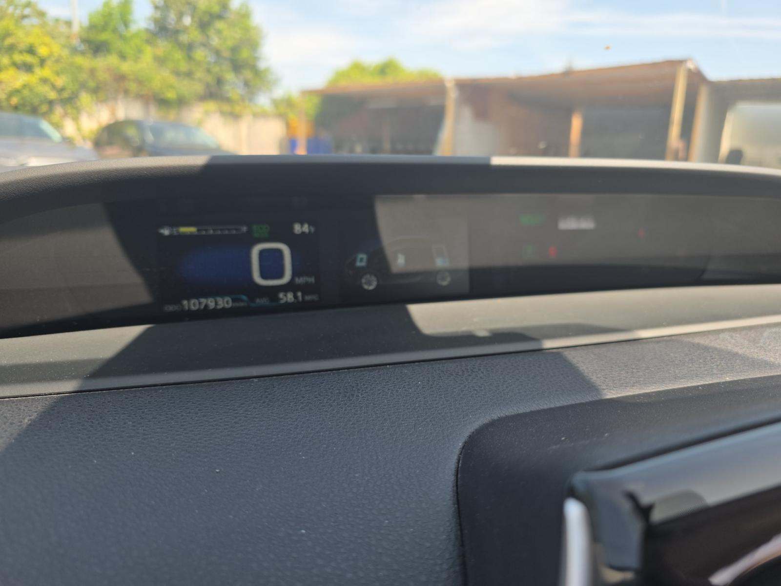 2019 Toyota Prius XLE FWD