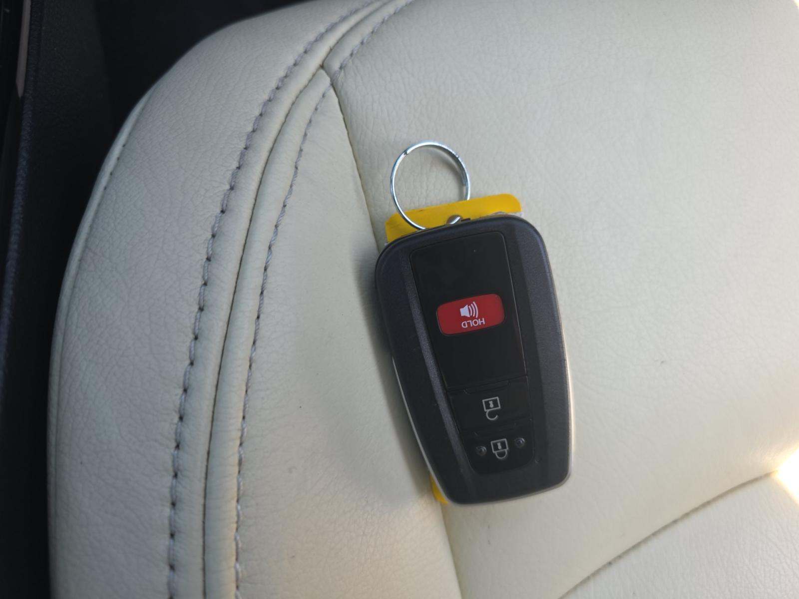 2019 Toyota Prius XLE FWD