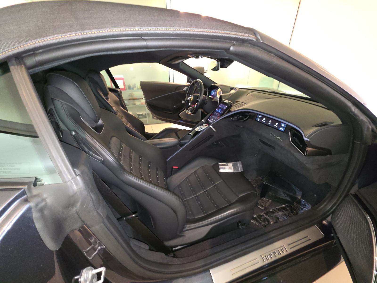 2024 Ferrari Roma Base RWD