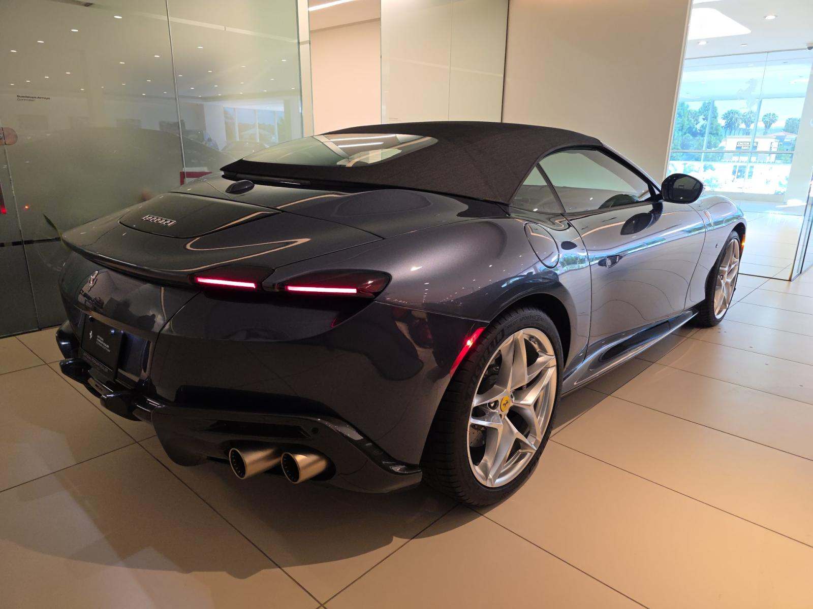 2024 Ferrari Roma Base RWD