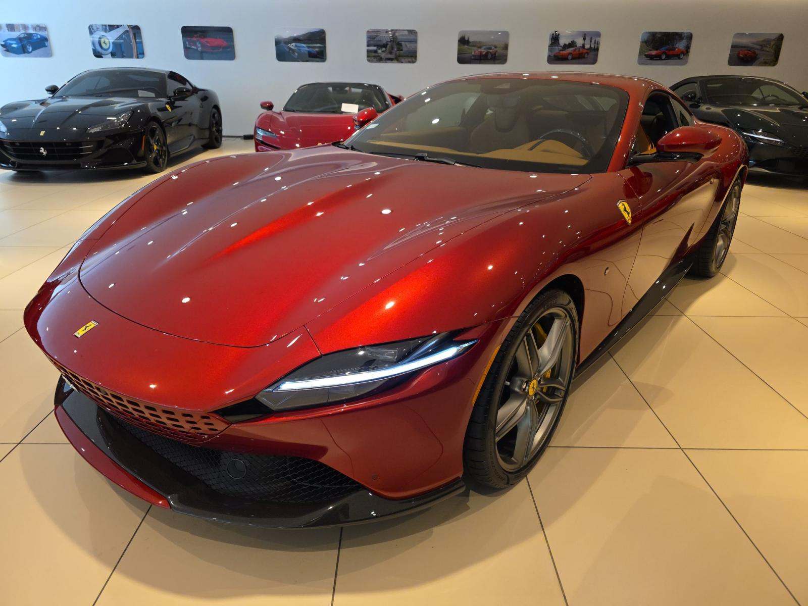 2022 Ferrari Roma Base RWD