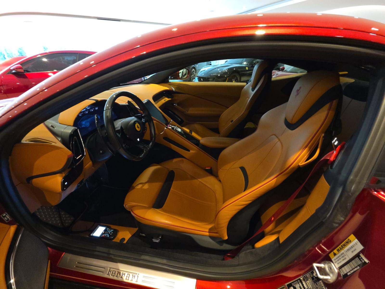 2022 Ferrari Roma Base RWD