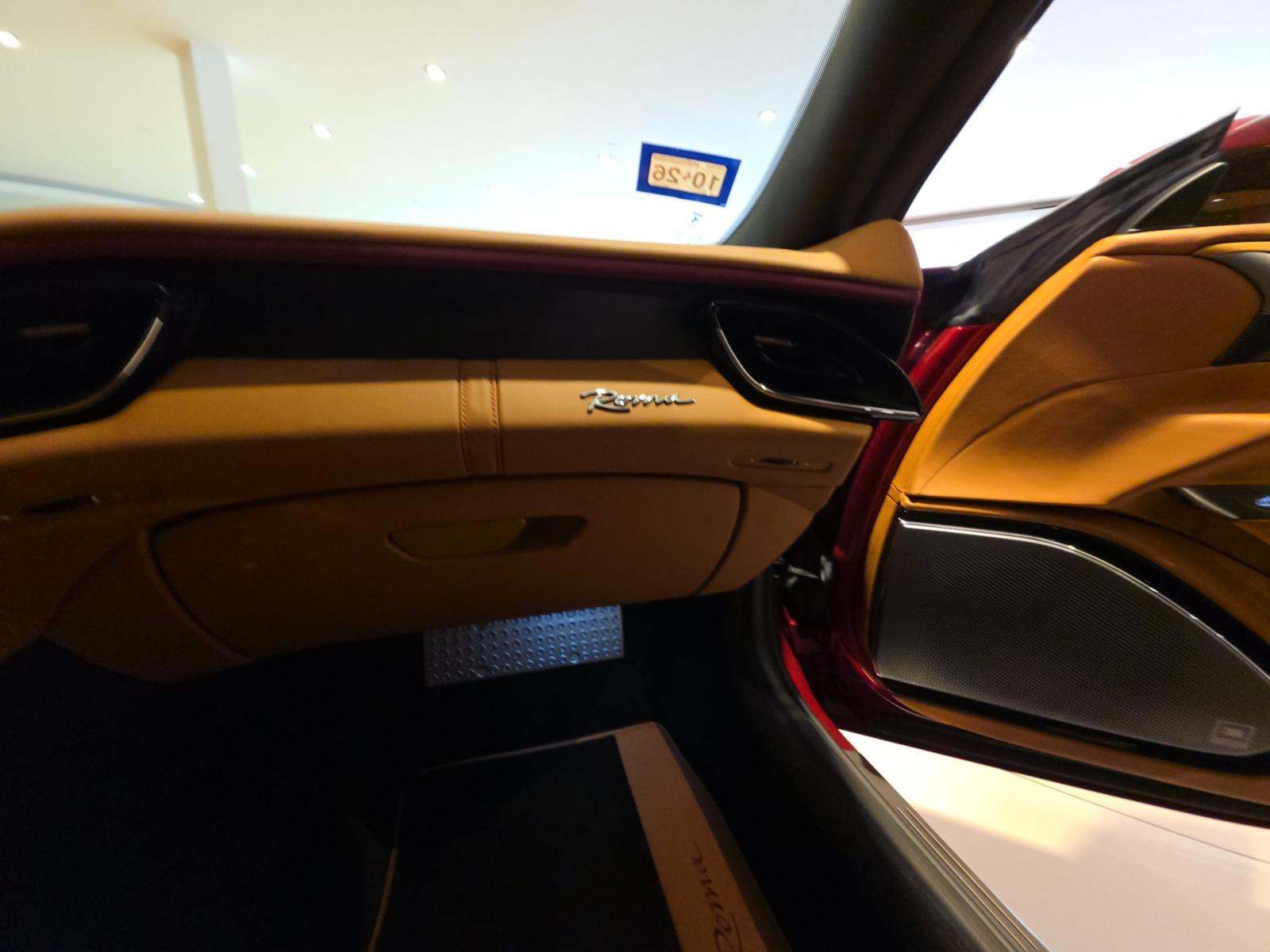 2022 Ferrari Roma Base RWD