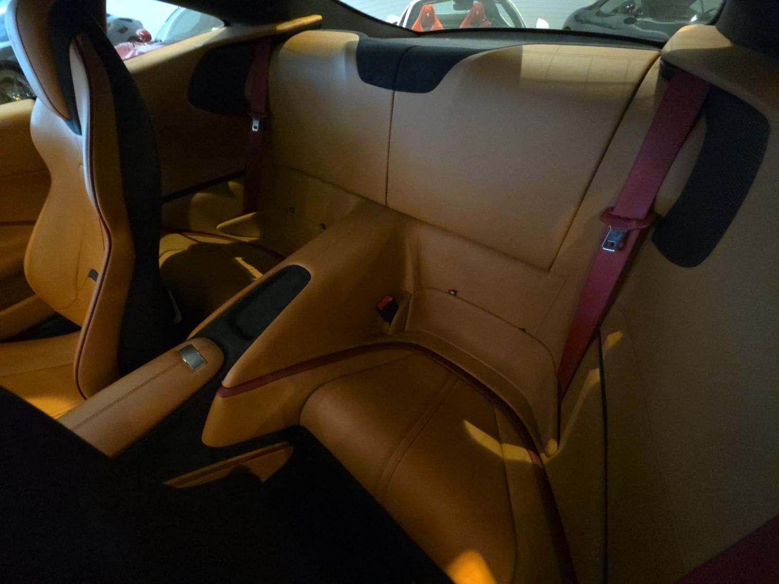 2022 Ferrari Roma Base RWD