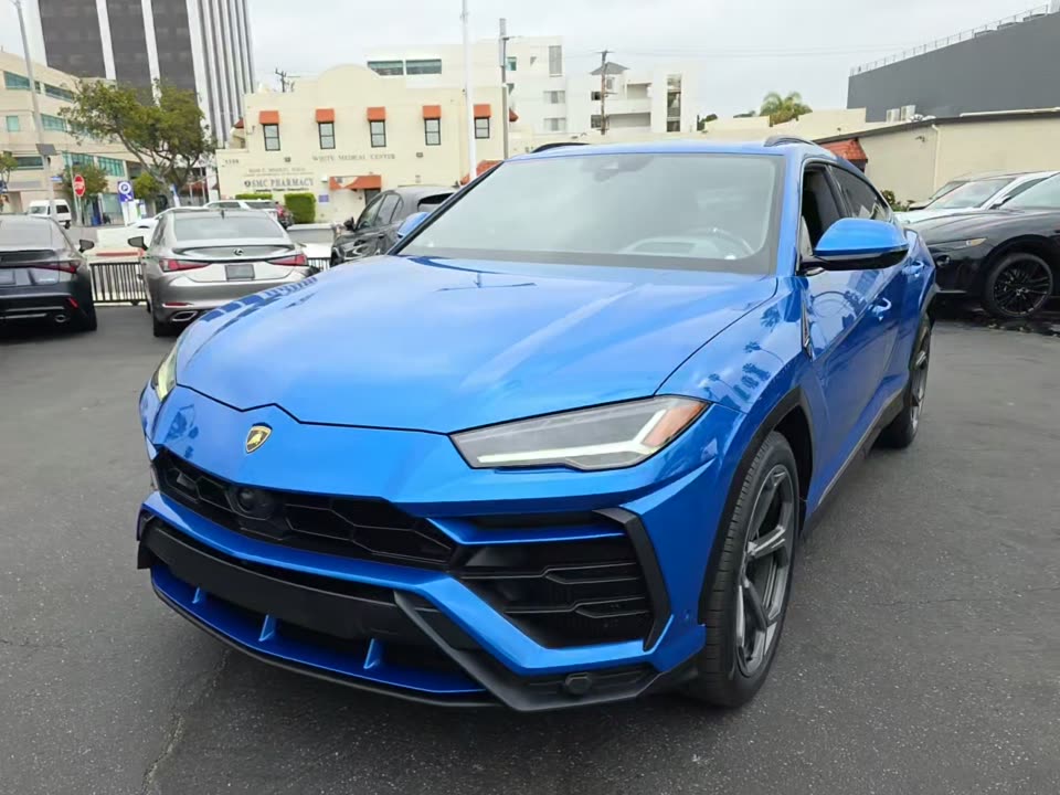 2021 Lamborghini Urus Base AWD