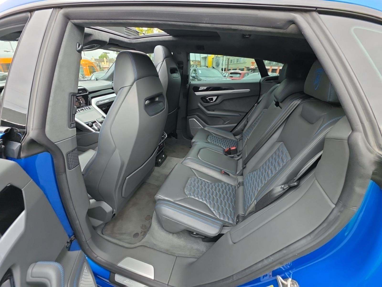 2021 Lamborghini Urus Base AWD