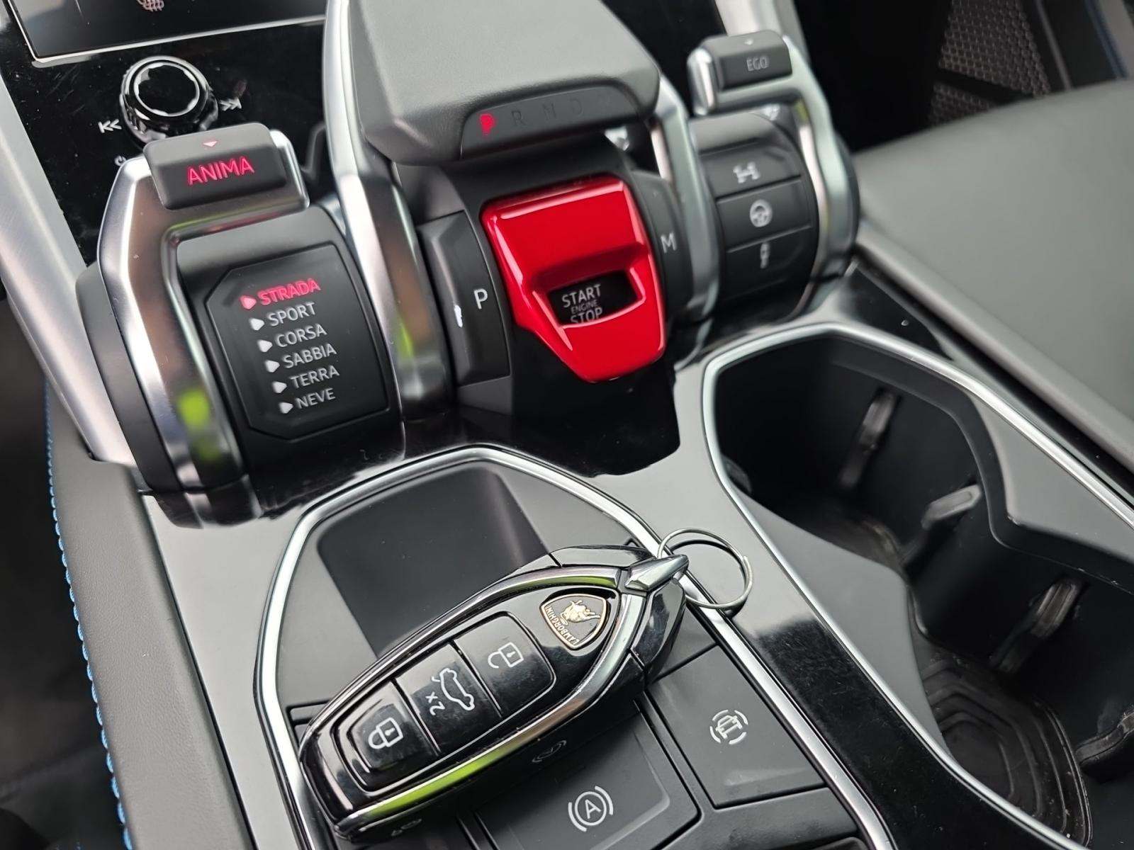 2021 Lamborghini Urus Base AWD