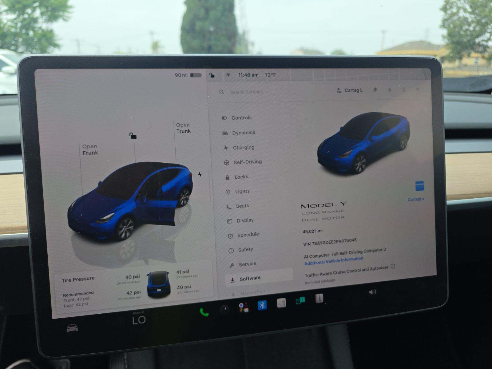 TESLA MODEL Y - 5