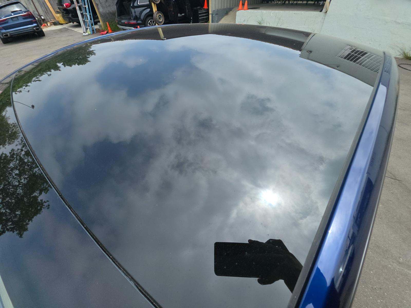 TESLA MODEL Y - 8