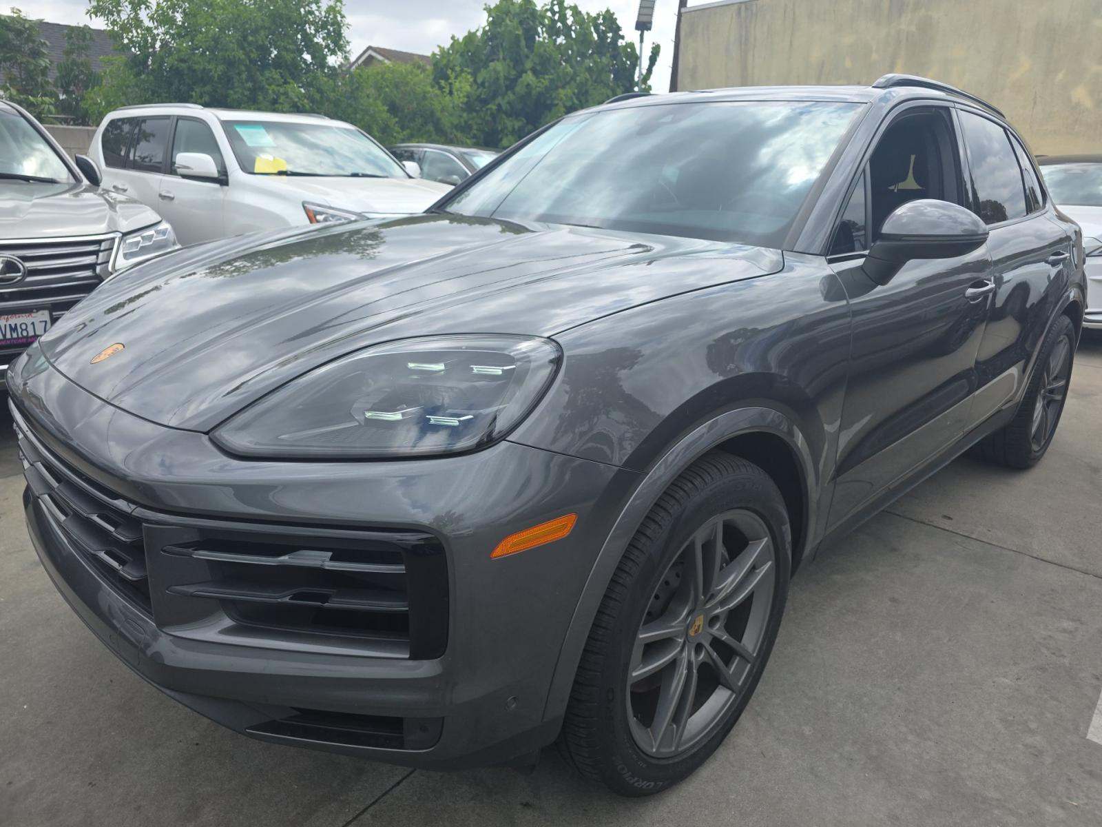 PORSCHE CAYENNE - 1