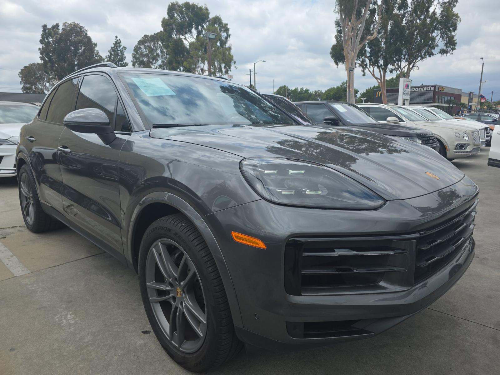 PORSCHE CAYENNE - 4