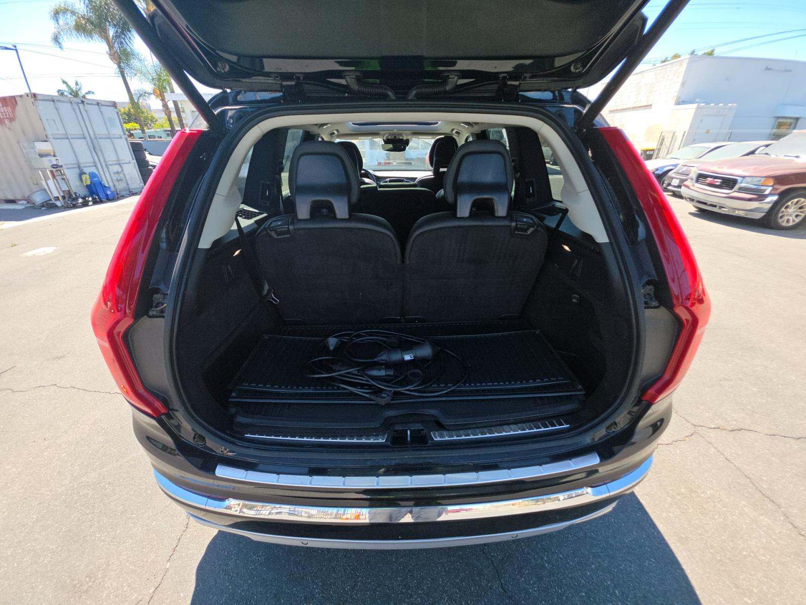 2021 Volvo XC90 Recharge T8 Inscription Expression AWD
