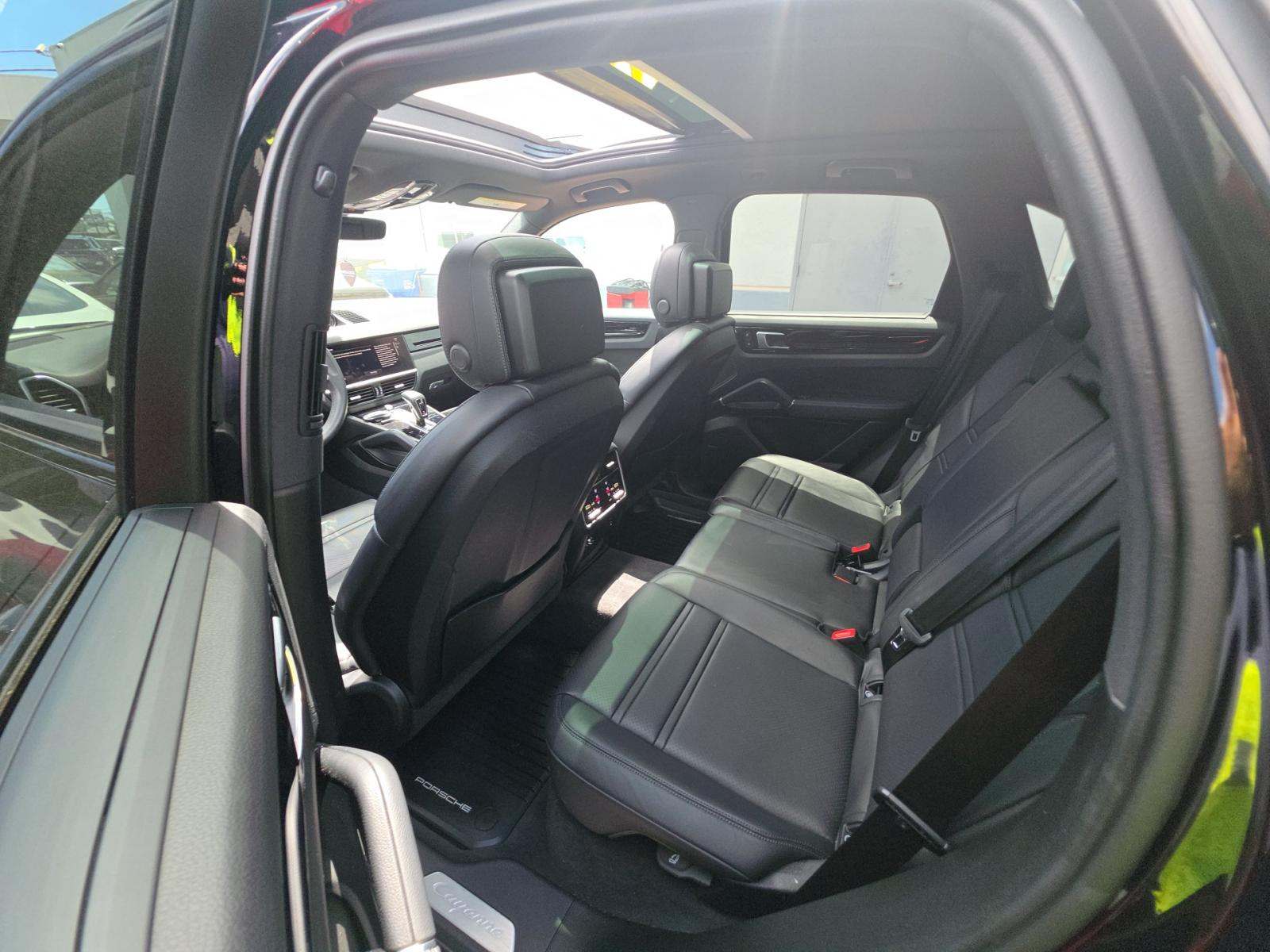 2022 Porsche Cayenne Base AWD