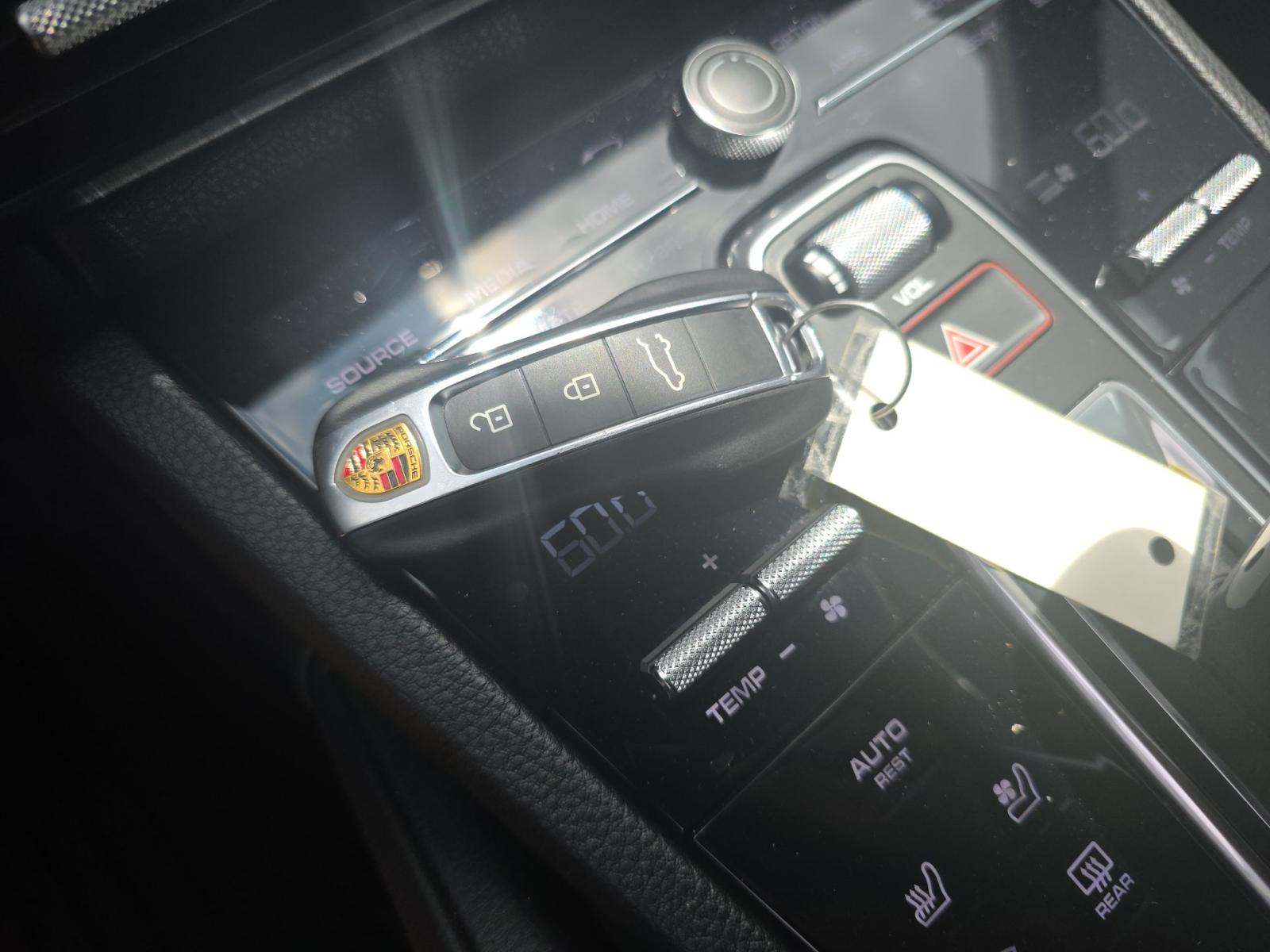 2022 Porsche Cayenne Base AWD
