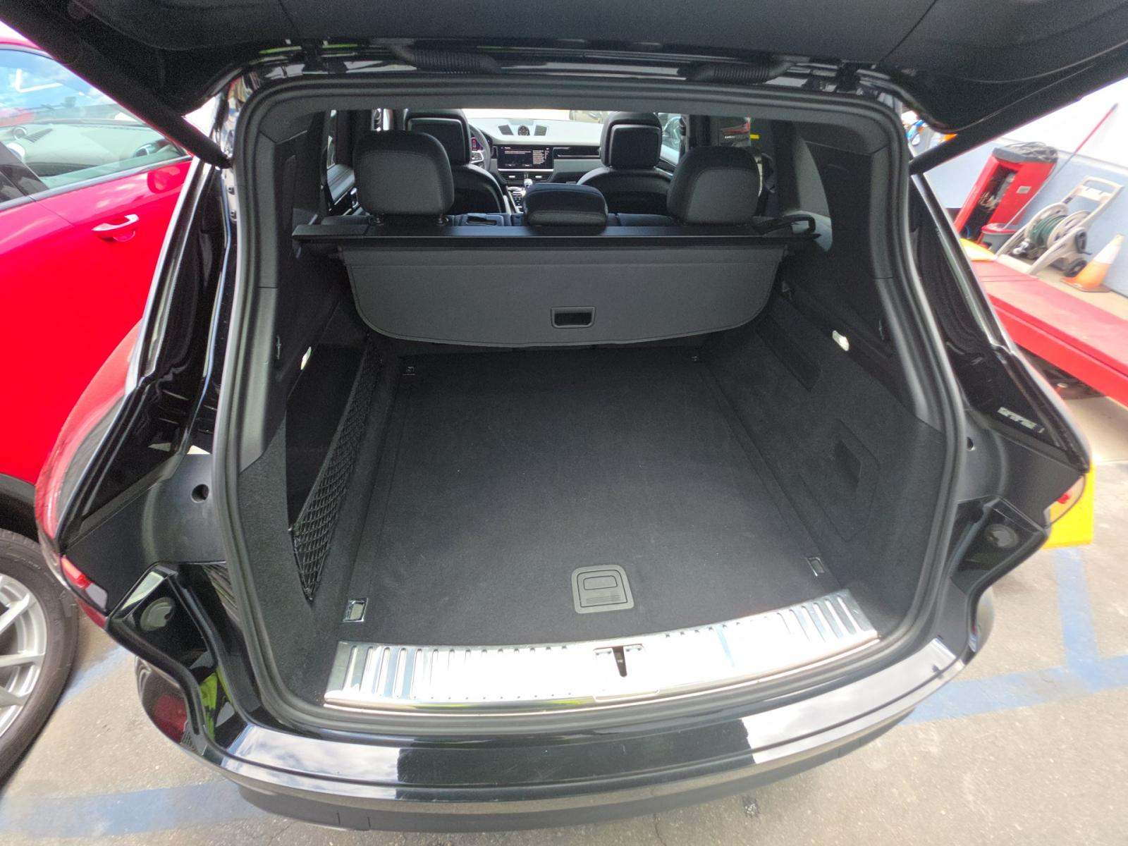 2022 Porsche Cayenne Base AWD