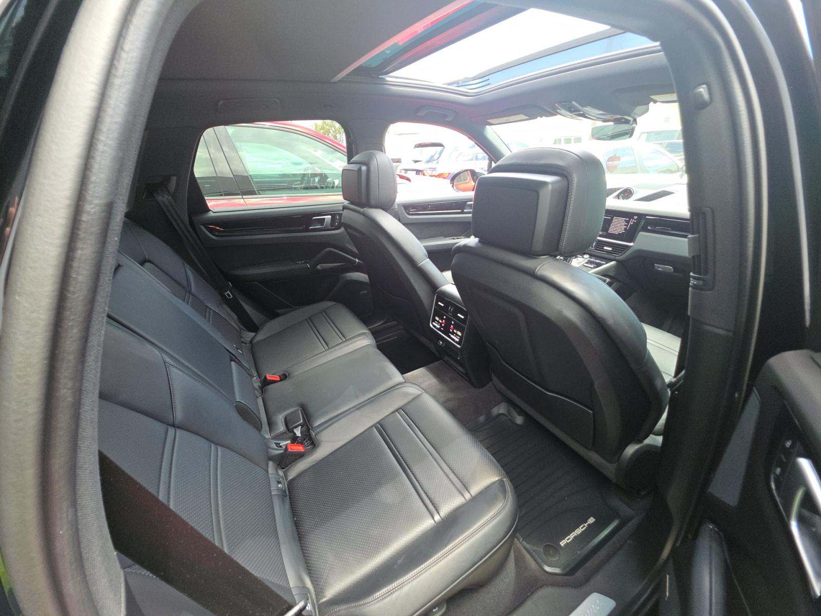 2022 Porsche Cayenne Base AWD