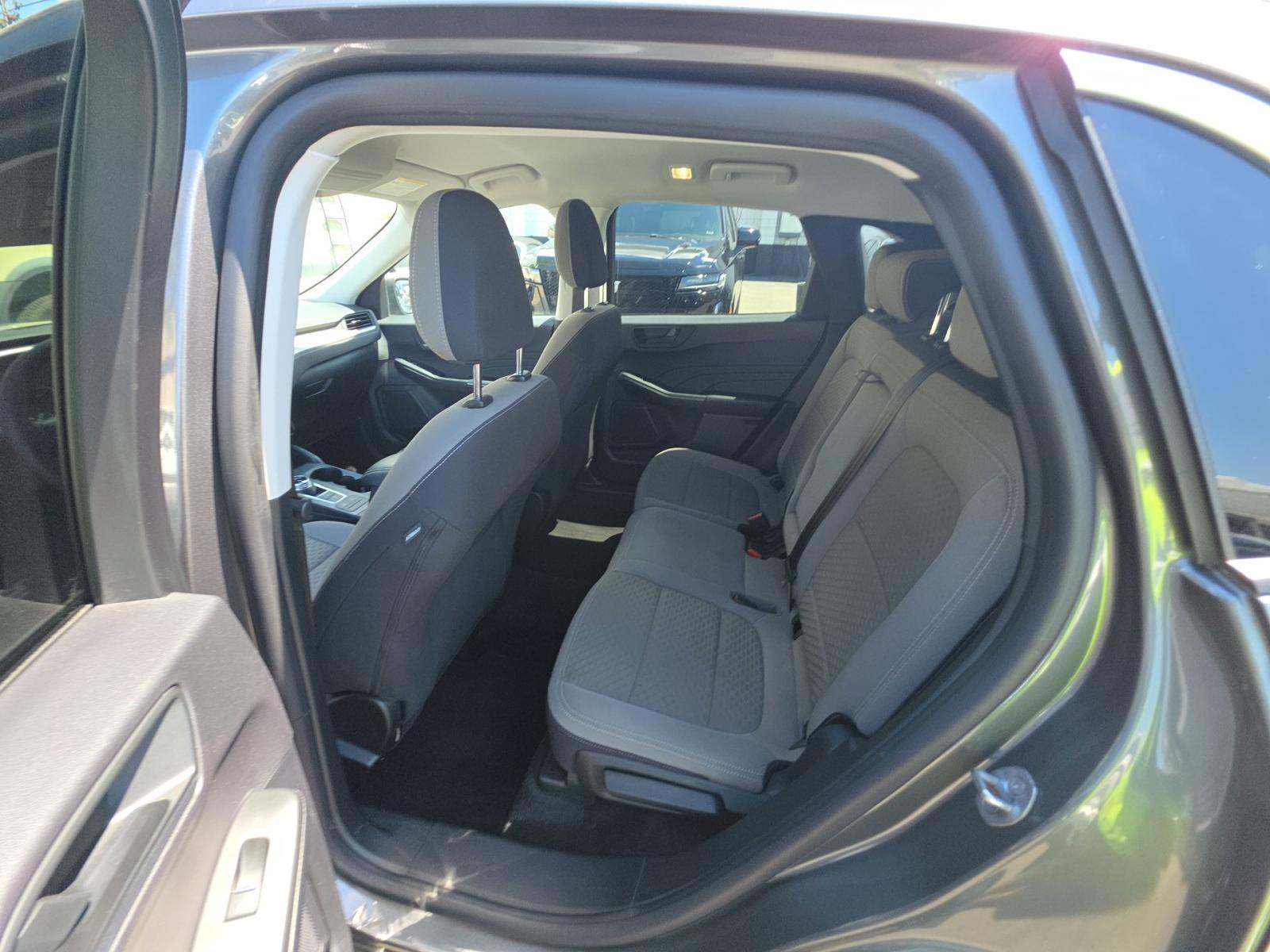 FORD ESCAPE - 9
