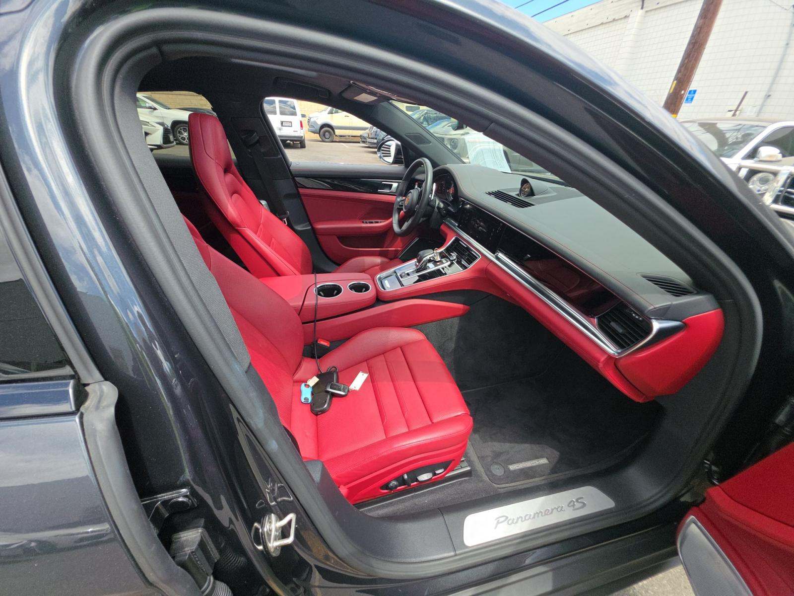 2022 Porsche Panamera 4S AWD