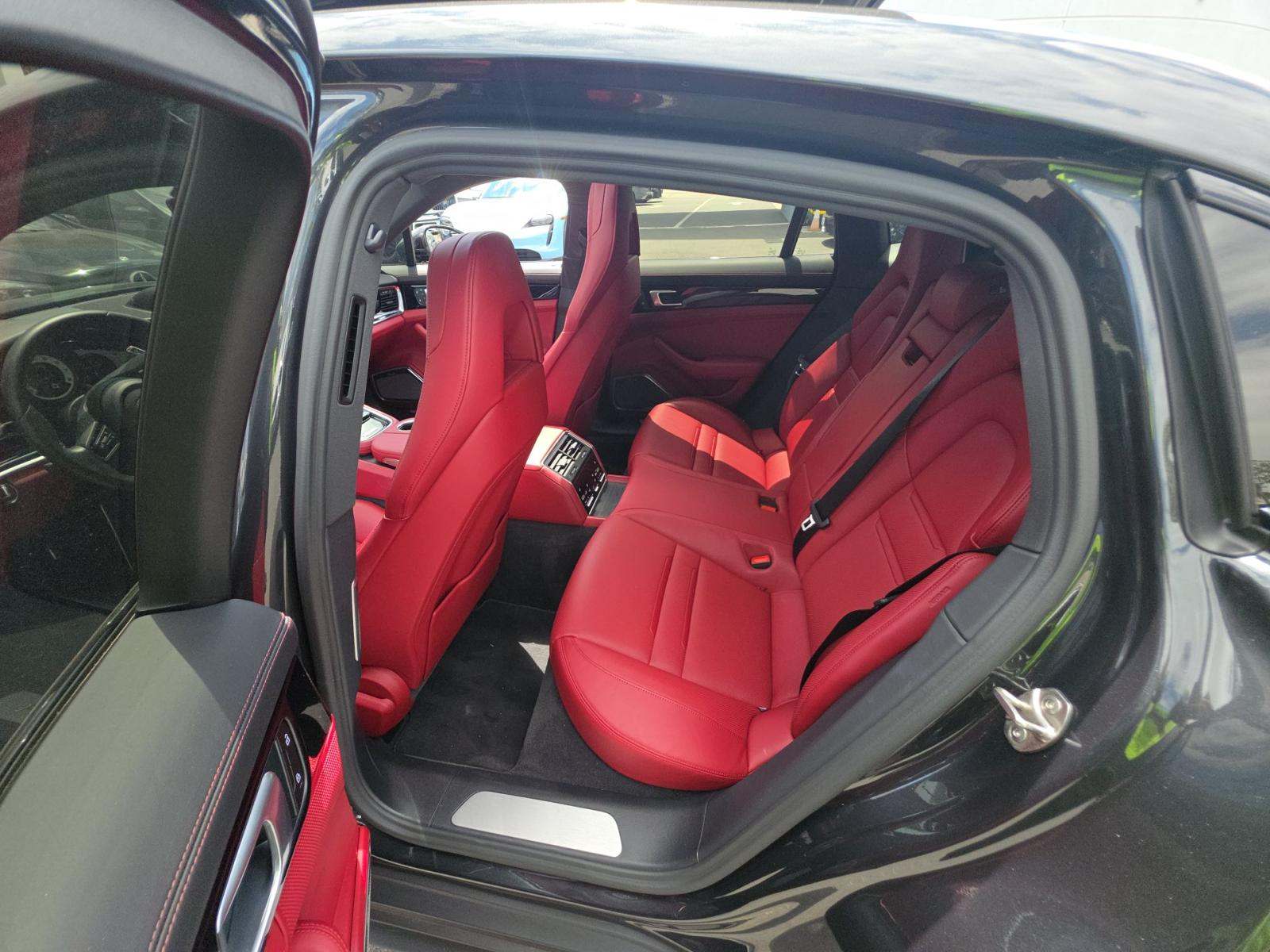 2022 Porsche Panamera 4S AWD