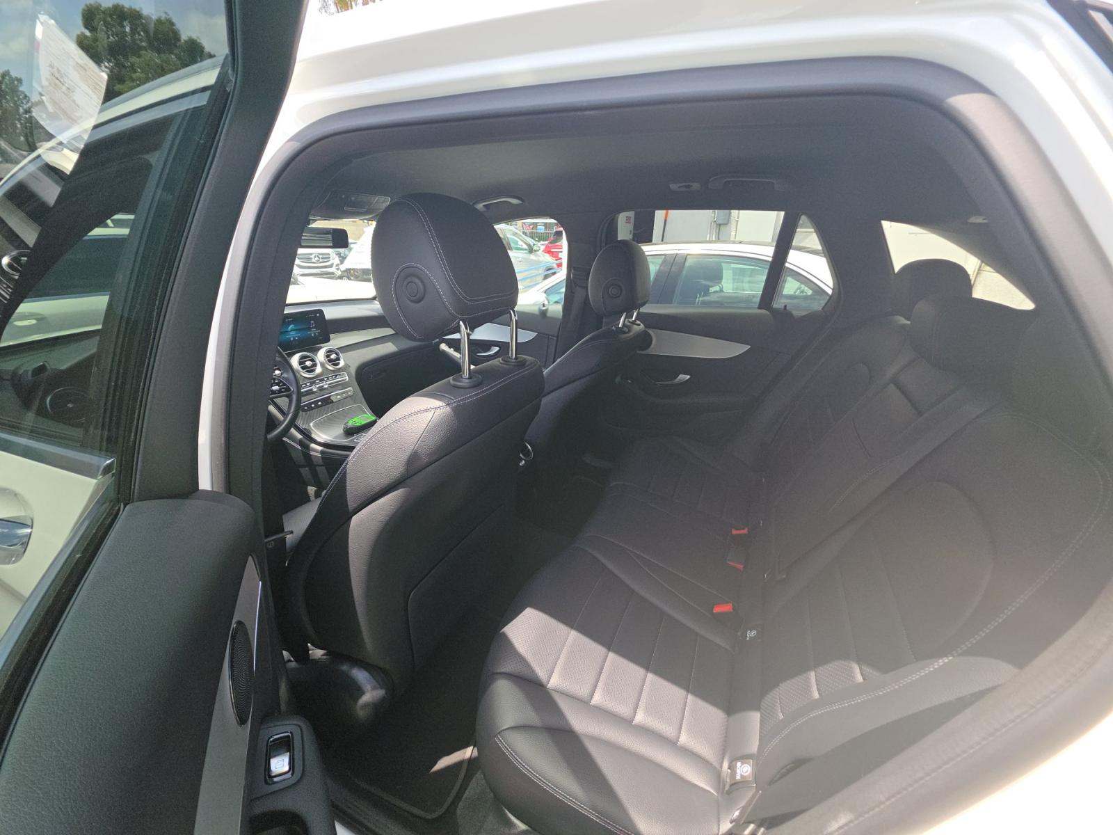 2021 Mercedes-Benz GLC GLC 300 RWD